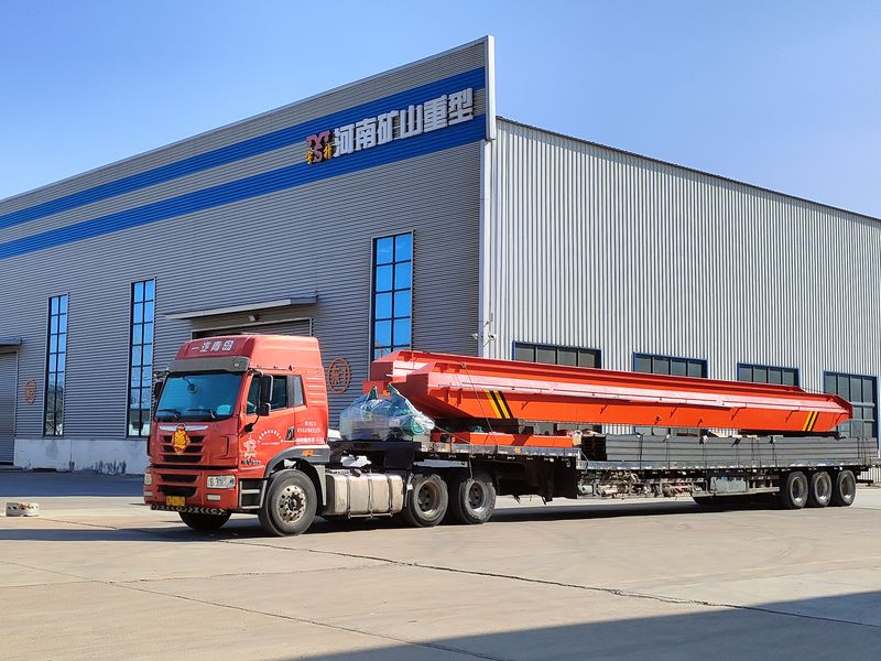 電動單梁起重機，LD20t-26.8m，4臺，發(fā)往石家莊交付客戶使用。