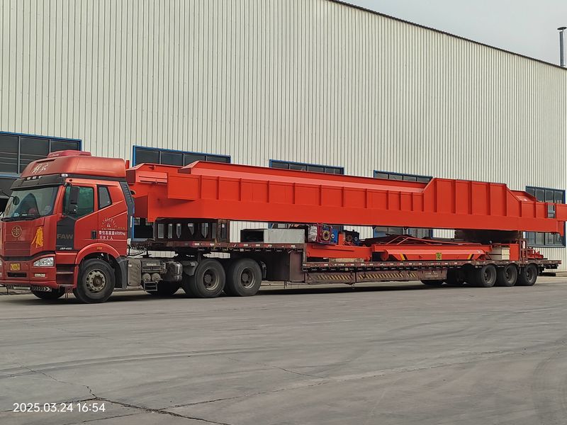 通用橋式起重機 QDXX32/5t—19.5m 電動單梁橋式起重機 2臺 LD10t—16.5m 制作完成，發(fā)往河北石家莊交付客戶使用。