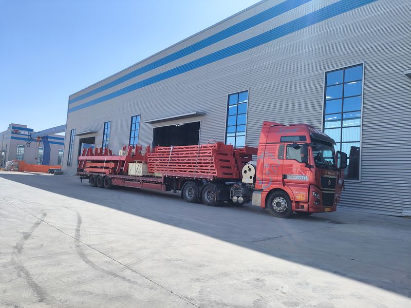 電動(dòng)葫蘆門式起重機(jī) 4臺(tái) MHxh10t—8m    2臺(tái) MHxh5t—8m      2臺(tái) 制作完成，出口哈薩克斯坦交付客戶使用