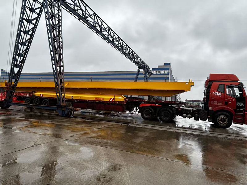 葫蘆雙梁起重機 LH20t-23m 電動單梁起重機 LD3t-10.55 制作完成 裝車發(fā)出